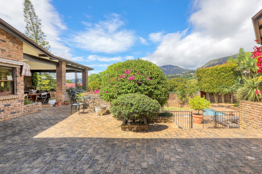 5 Bedroom Property for Sale in Constantia Western Cape